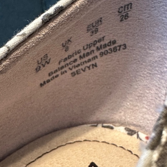 Life Stride Sevyn Floral Pumps - Size 9 Wide - Picture 7 of 7